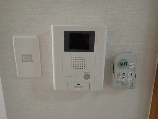 モニ  ター付きインターホン