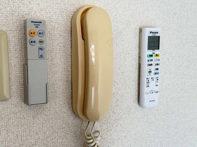 インターホン
