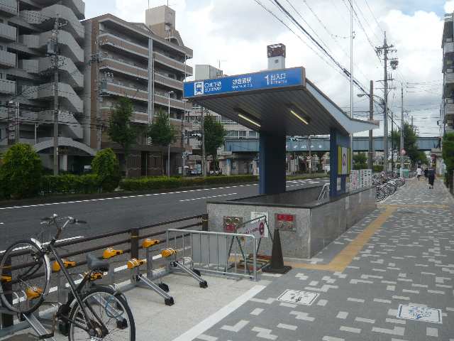 地下鉄駅周辺