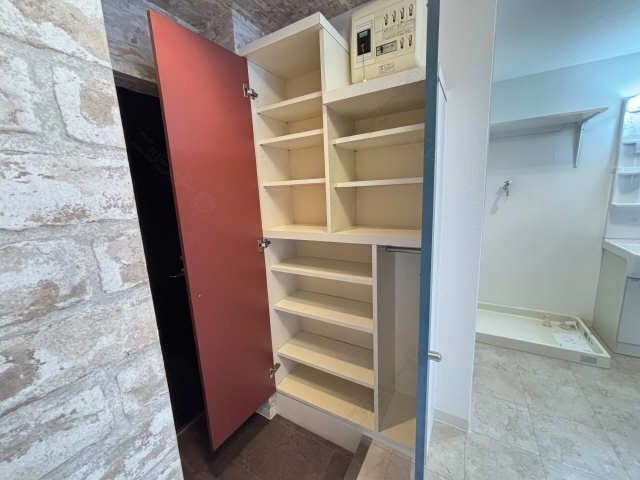 シューズボックス