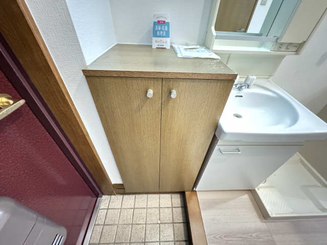 シューズボックス