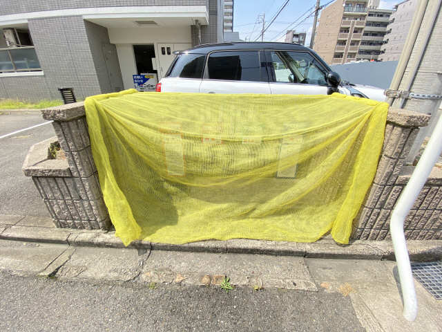 敷地内ごみ置き場