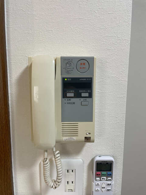 インターホン