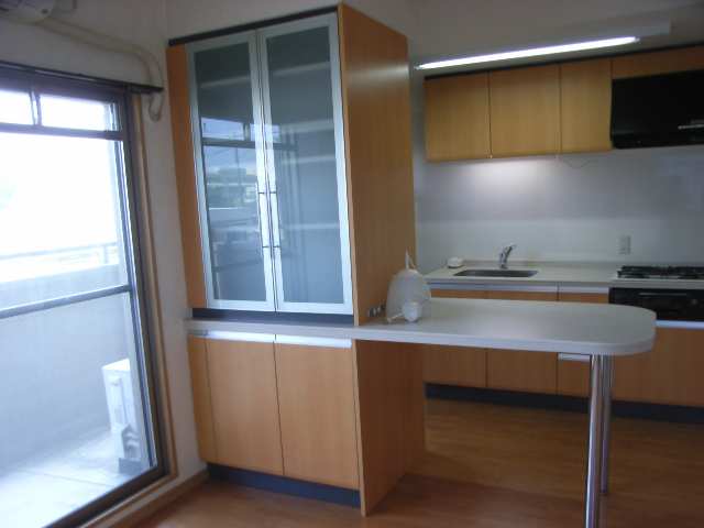 カウンター・食器棚