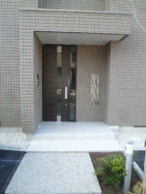 南棟エントランス