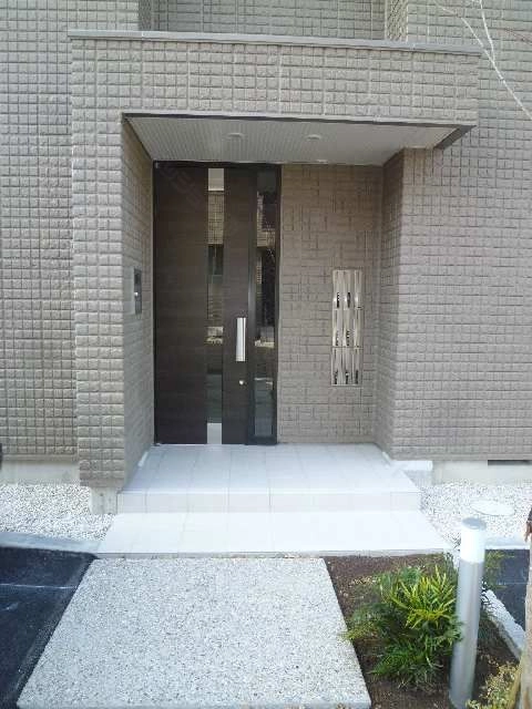 南棟エントランス