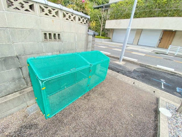 ゴミ捨て場