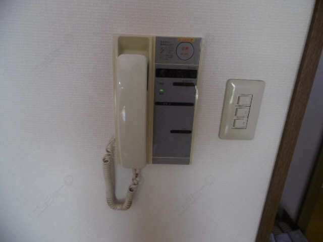 インターホン