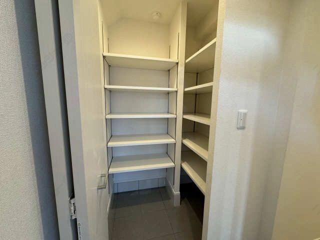 シューズボックス