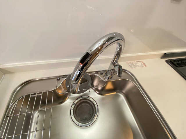 タッチレス水栓