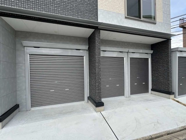 バイクガレージ