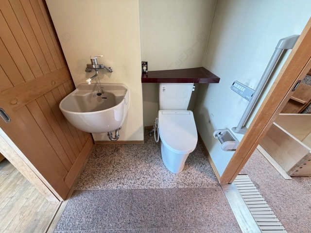WC