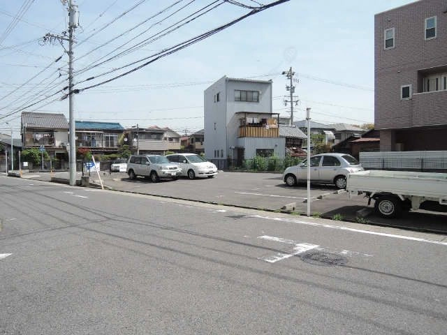 敷地  外駐車場