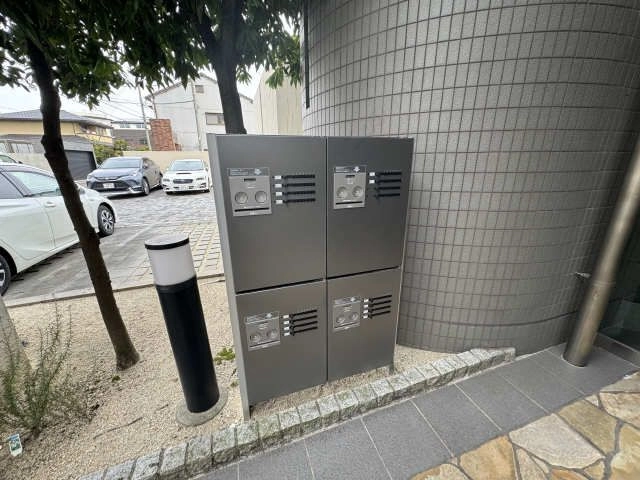 宅配ボックス