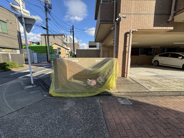 敷地内ゴミ置き場