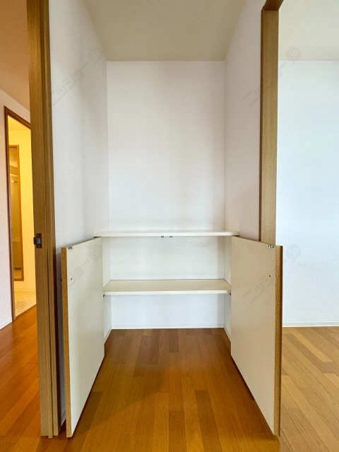 キッチン横収納