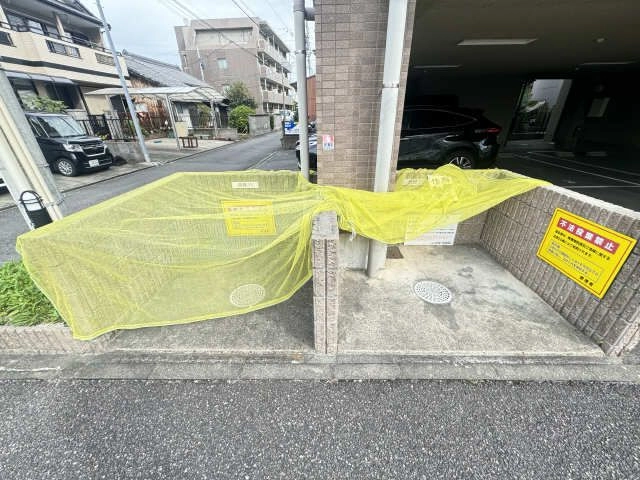 敷地内ゴミ置き場