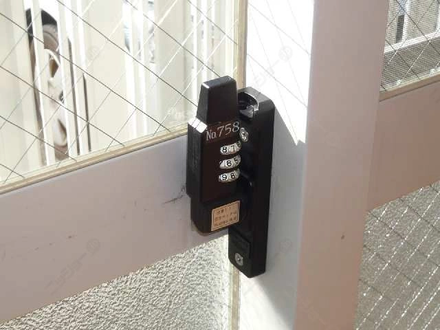 防犯クレセント