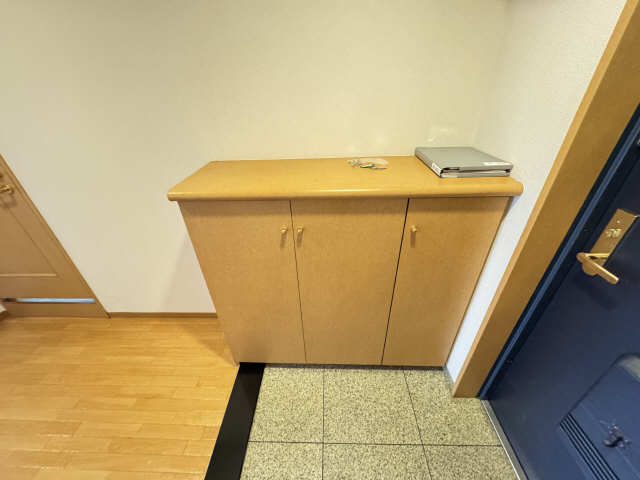 シューズボックス