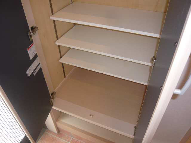 シューズボックス