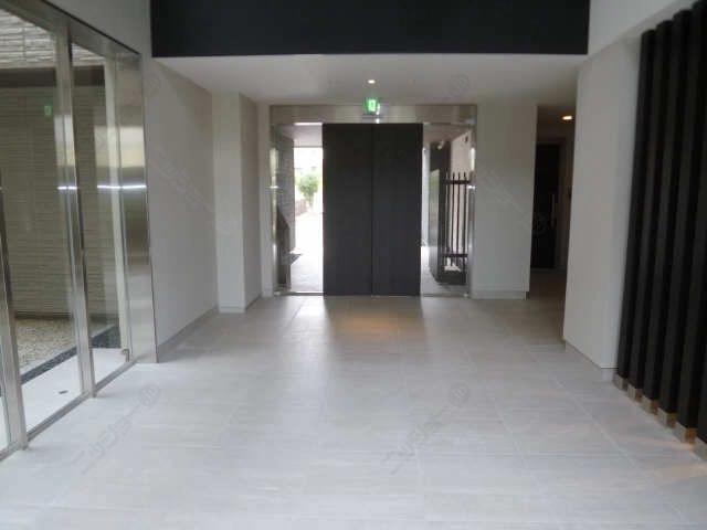 エントランスホール