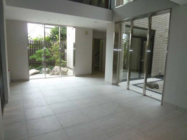 エントランスホール