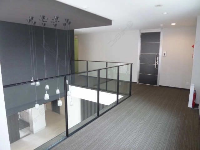 吹き抜け（２階廊下）