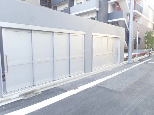 敷地内ゴミ置き場