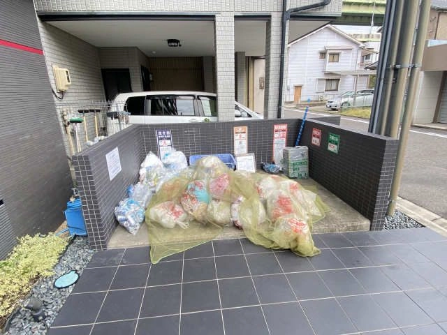 ゴミ置場