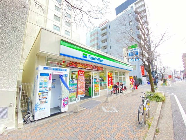 近隣　コンビニ