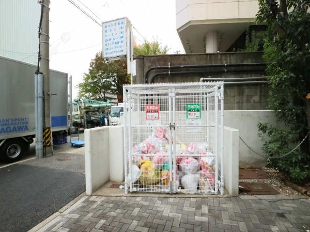 ゴミ置き場