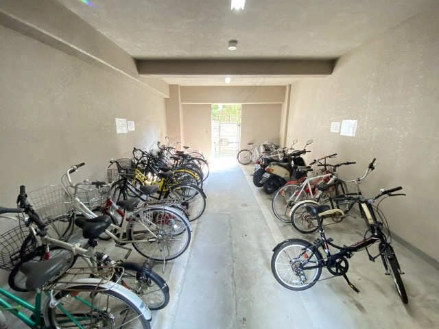 駐輪場