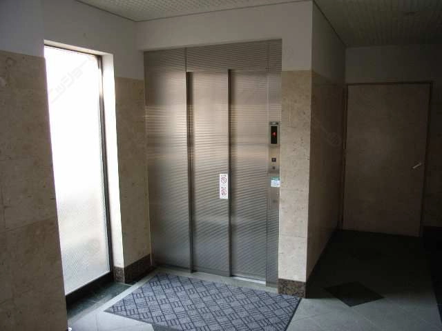 エレベータ