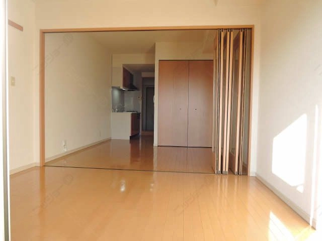 室内３
