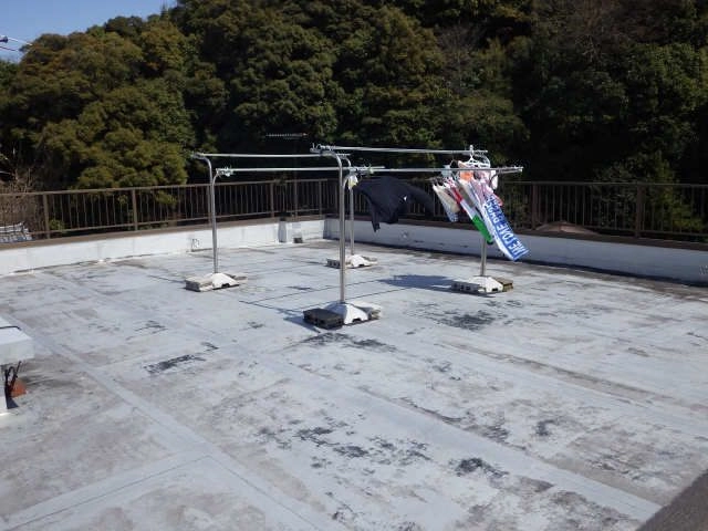 屋上共同物干し場