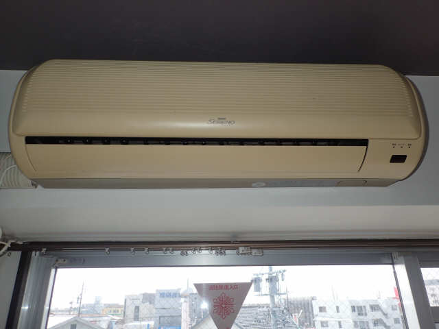 エアコン