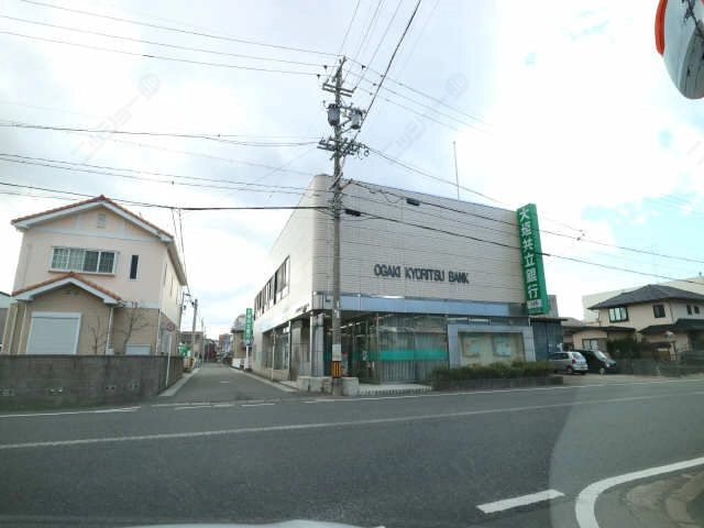 銀行
