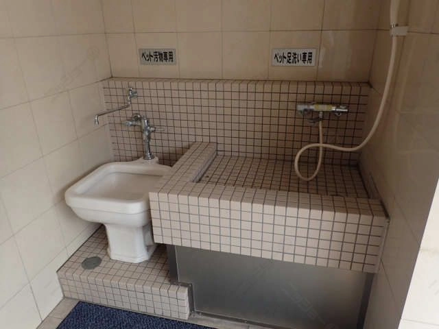 ＰＥＴ足洗い場