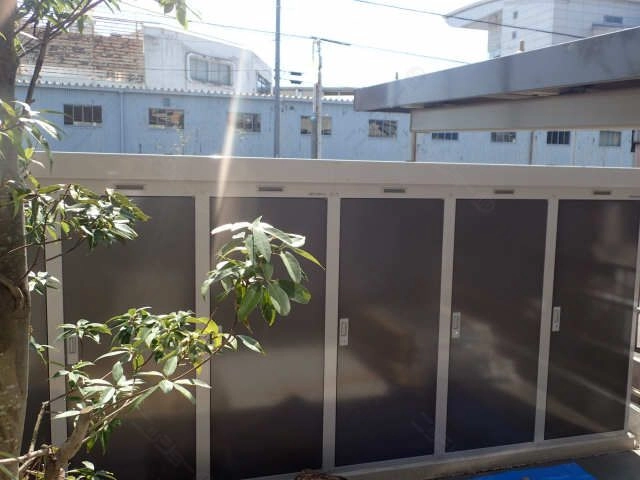 外部ストッカー