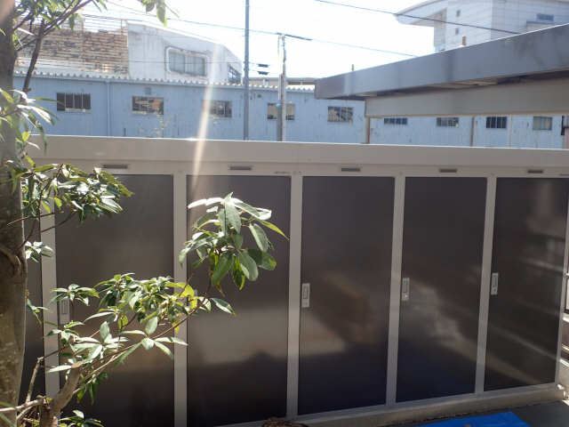 外部ストッカー