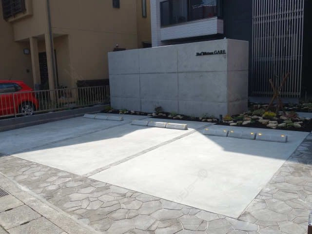 駐車場北側