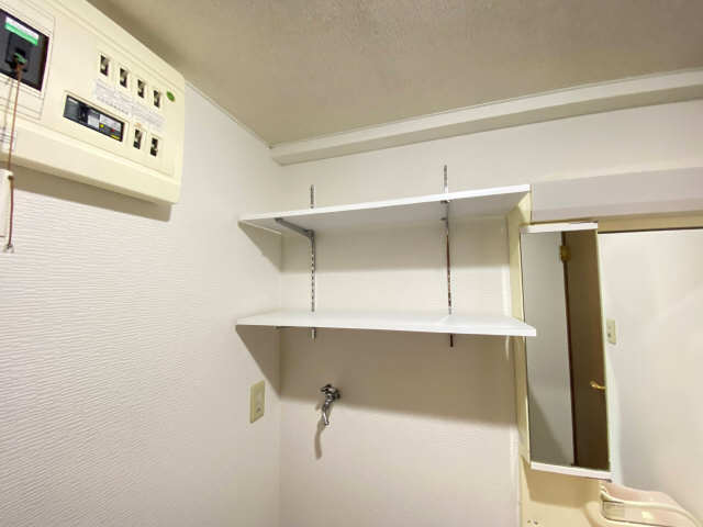 ランドリー可動棚