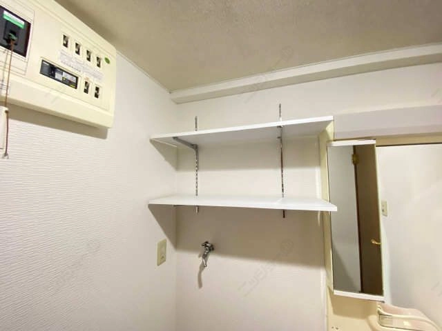 ランドリー可動棚