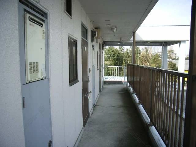 ３階共用通路