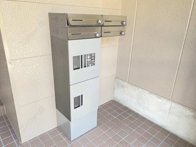 集合ポスト・宅配ボックス