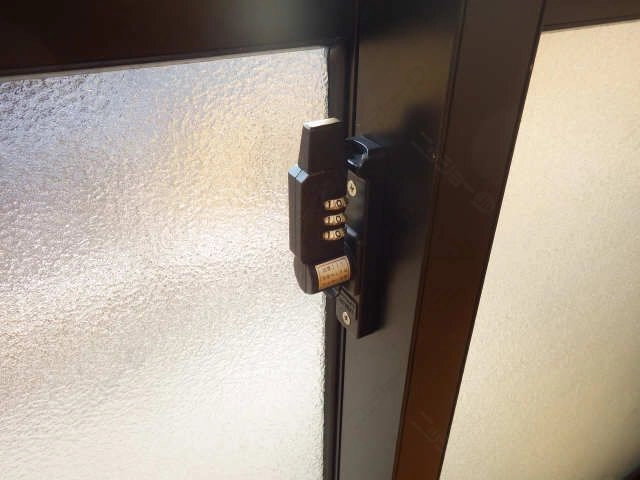 ダイヤル式クレセント錠