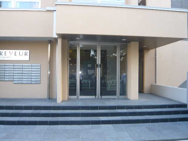 エントランス玄関