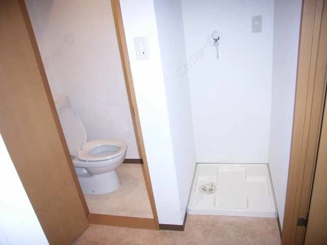 トイレ・洗濯機置場