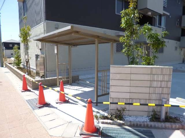 東側駐輪場