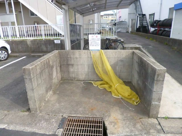 ゴミ収集場